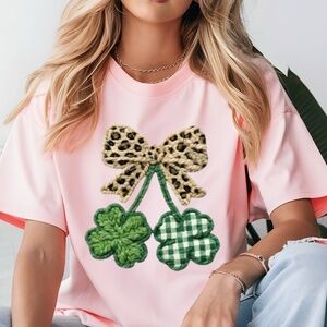 St Patrick's T-shirt Faux Embroidered  Four Leaf Clover with a Leopard Bow New